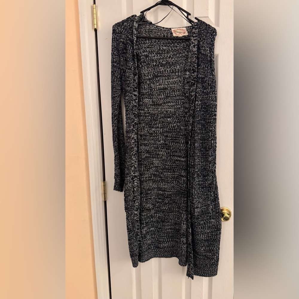 Women's Black and Gray Sweater Cardigan